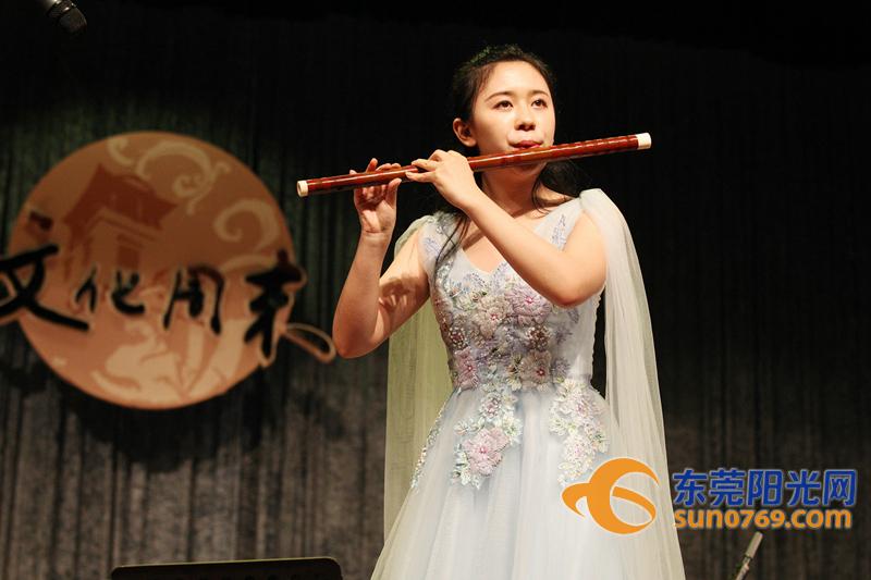 荆莹，星光璀璨，时代留声的女演员