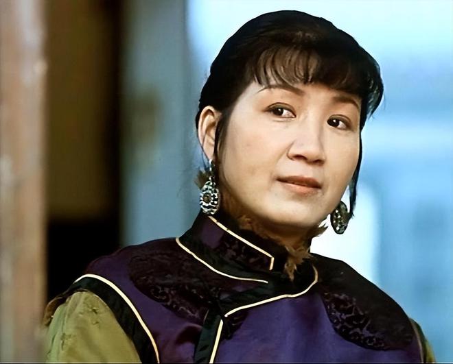 演员曹翠芬，小巷中的隐秘宝藏与独特风情展现