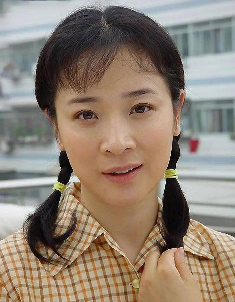 郭娥演员的成长之路，变化、学习与自信的力量